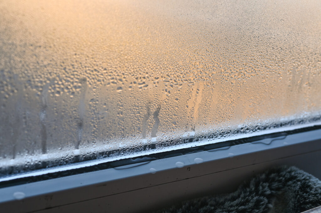 Condensation dans l'entretoit